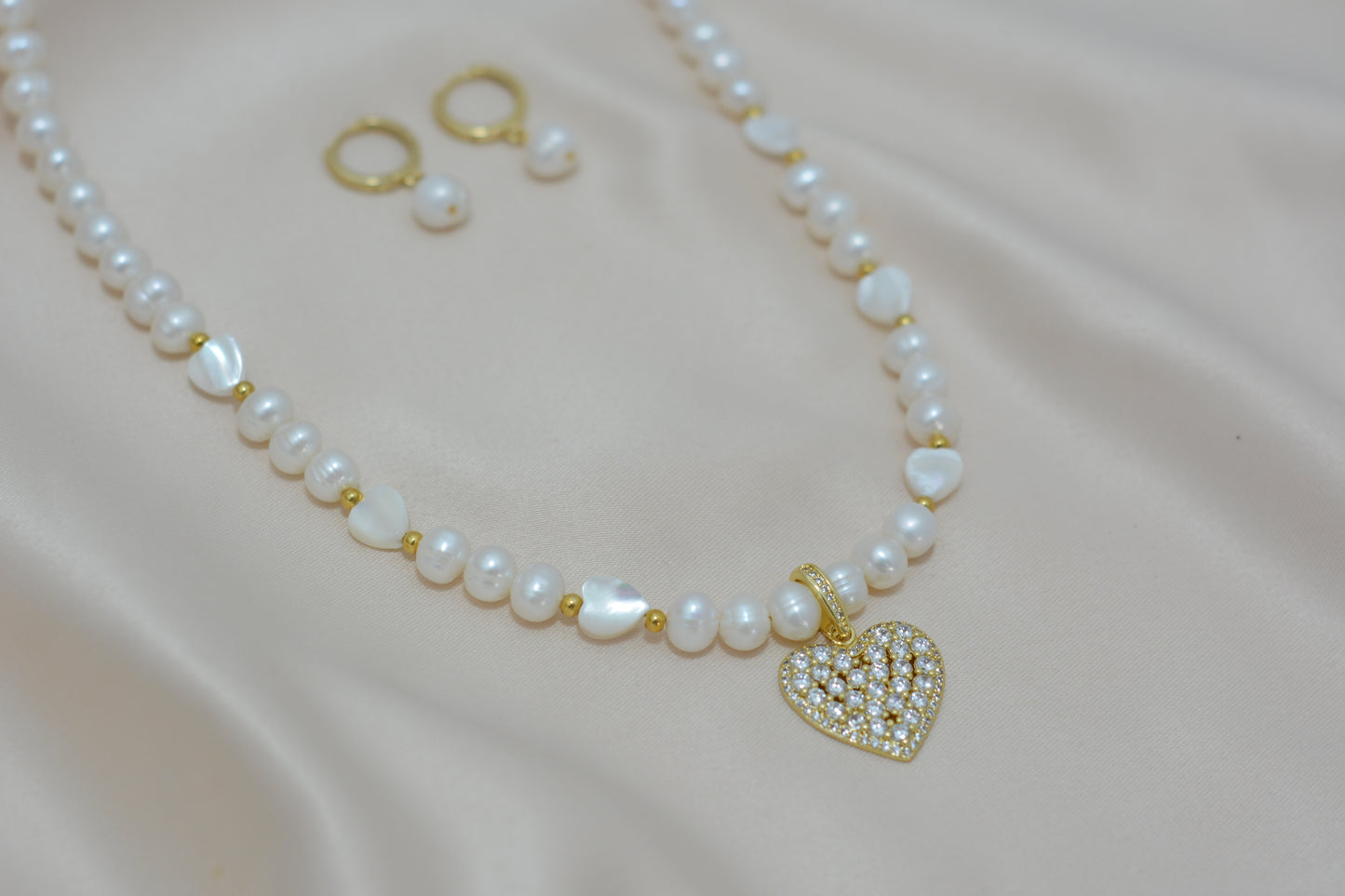 Collar corazón de zirconias