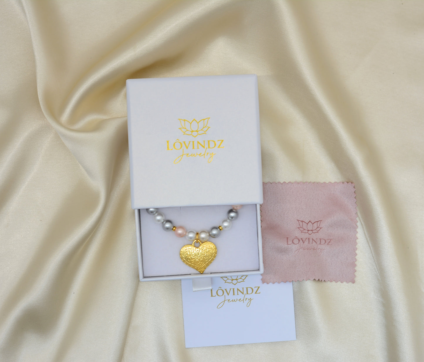 Pulsera corazón calado