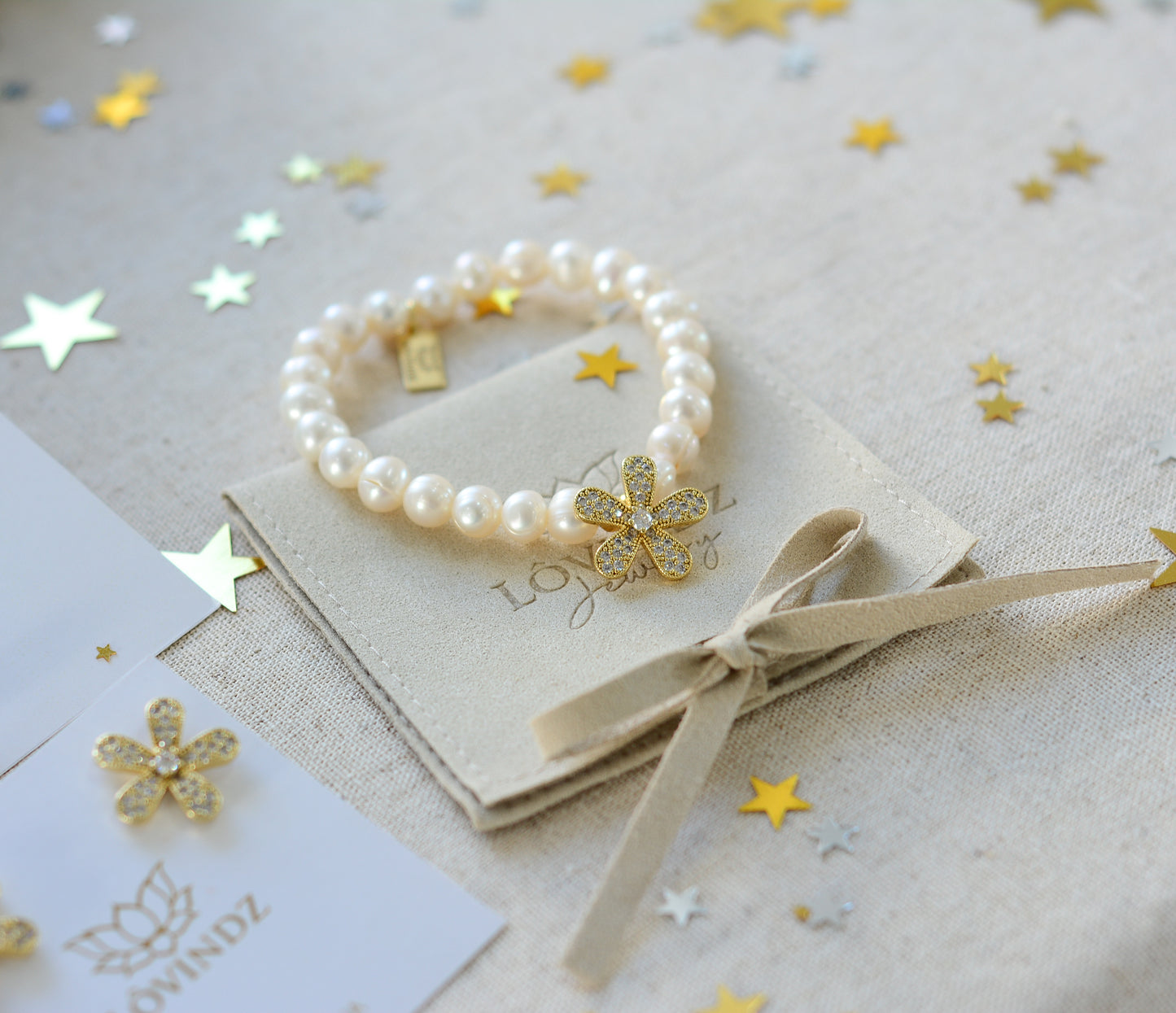 Pulsera flor de zirconia