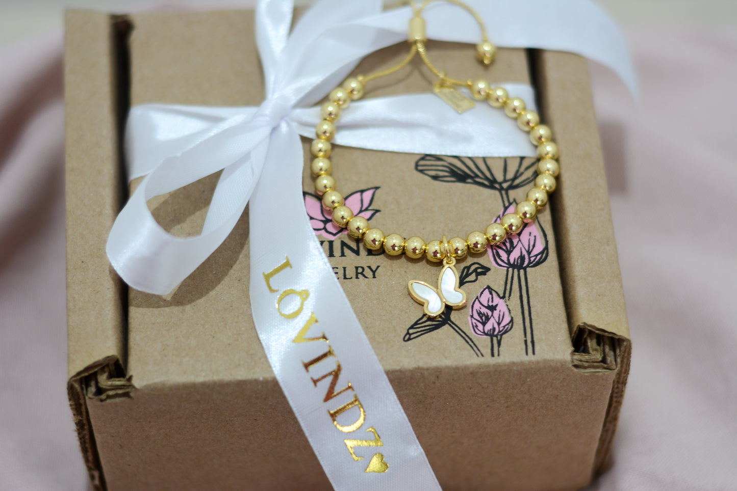 Pulsera mariposa de madre perla