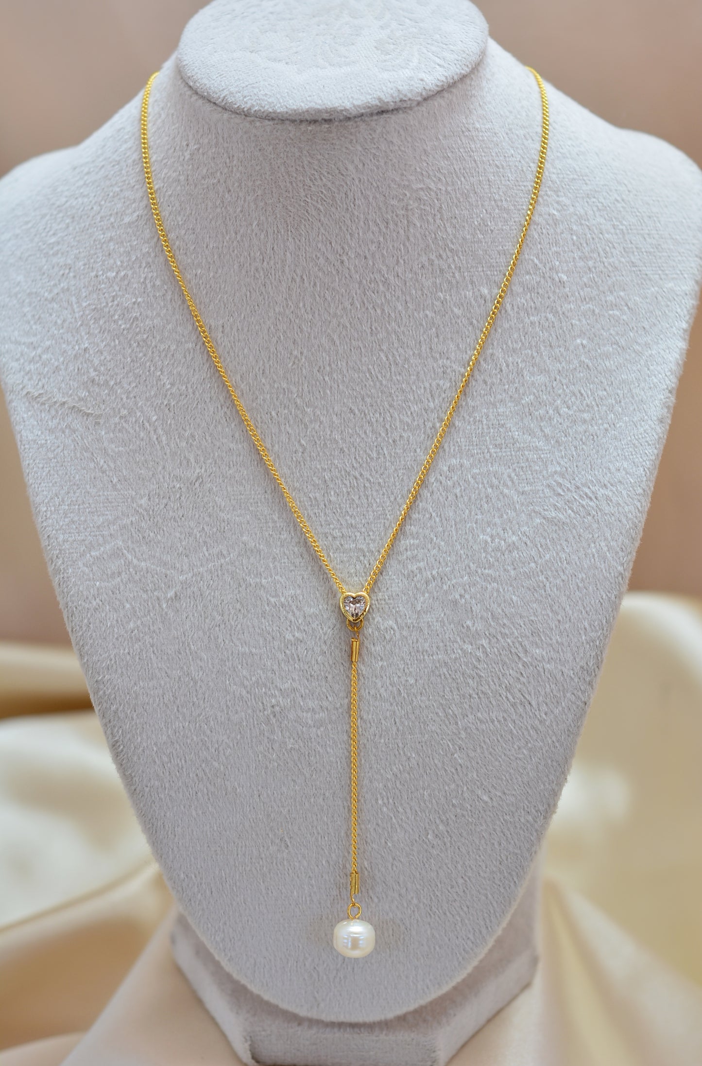 Collar lariat zirconia