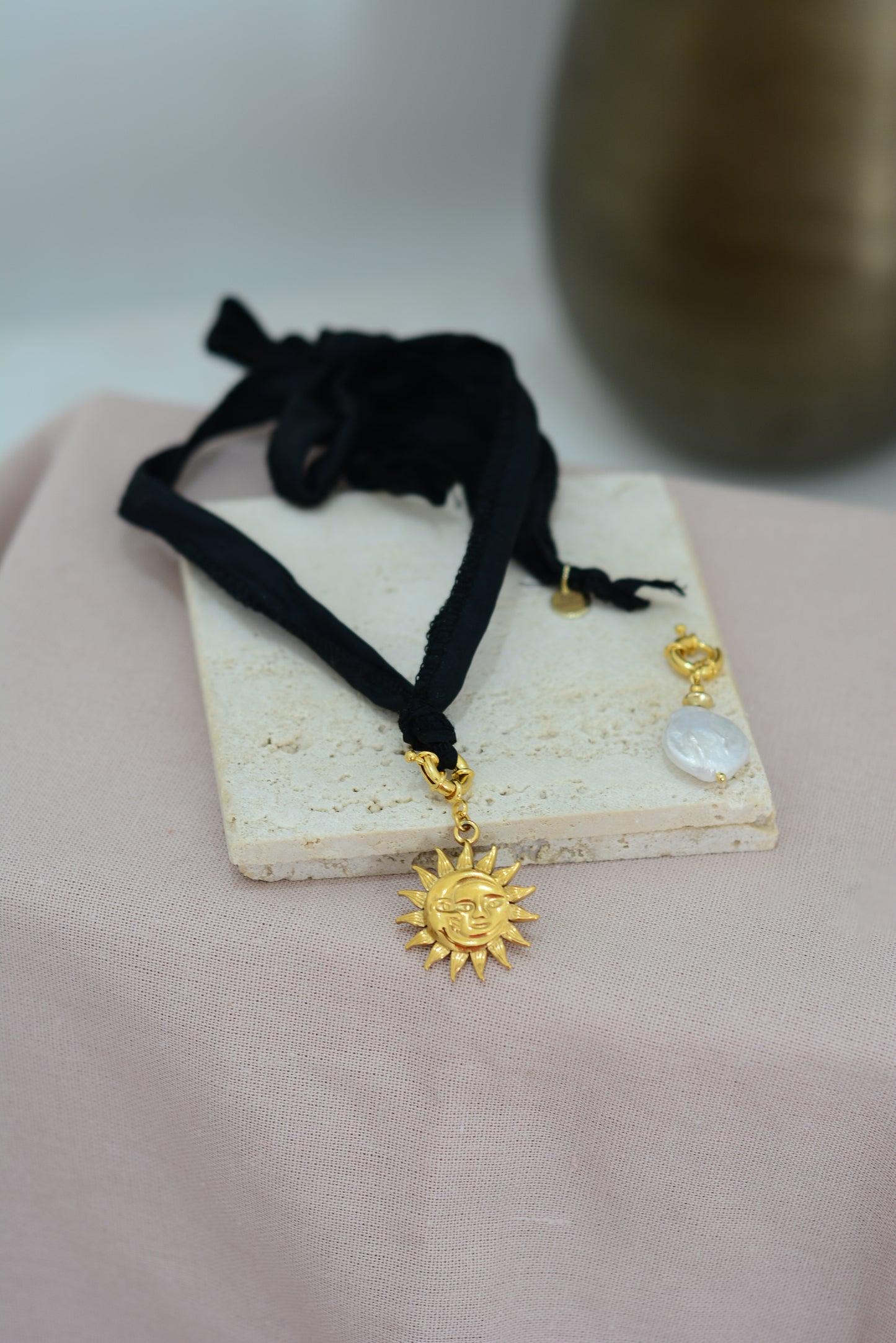 Collar con dije intercambiable