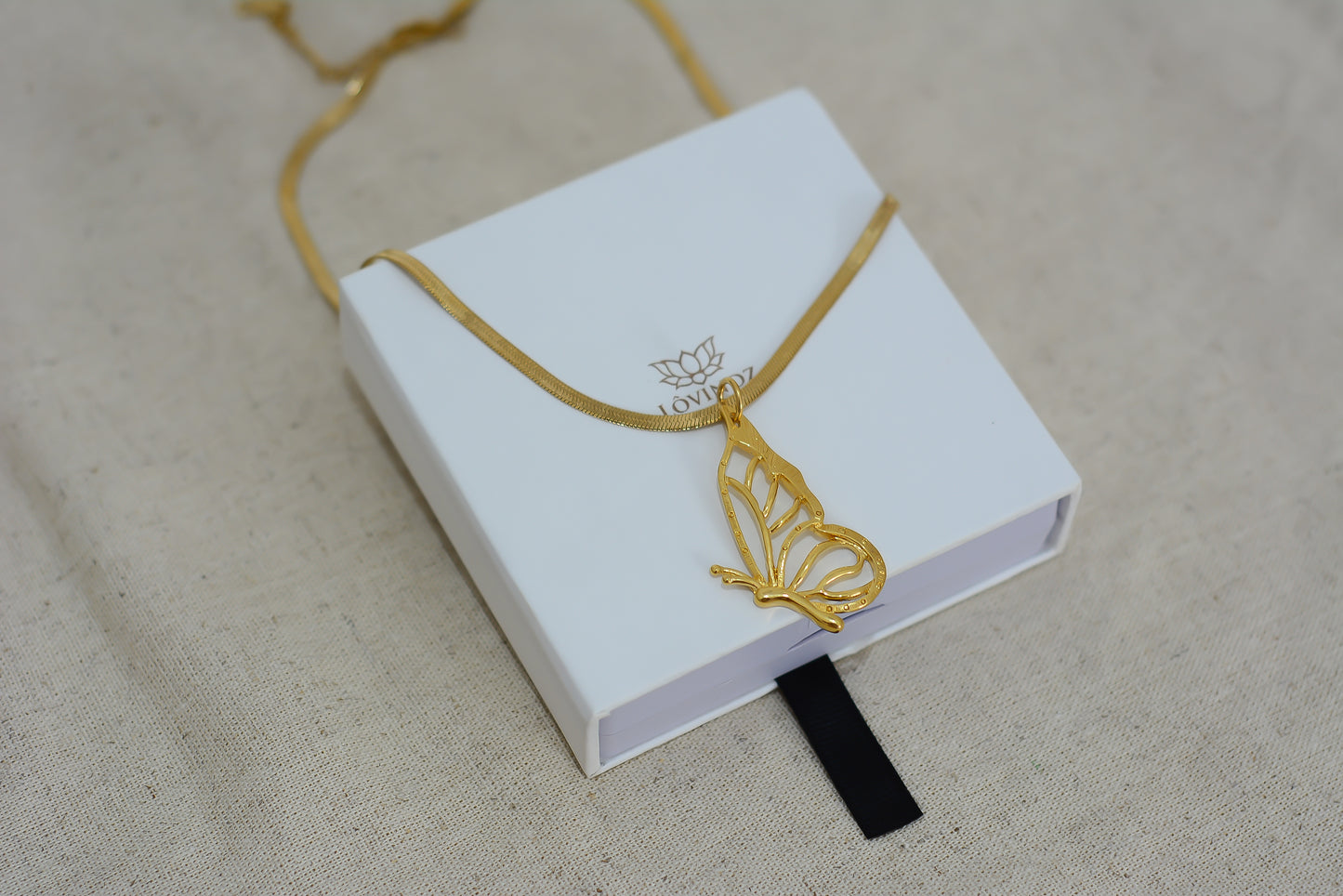 Cadena gruesa mariposa