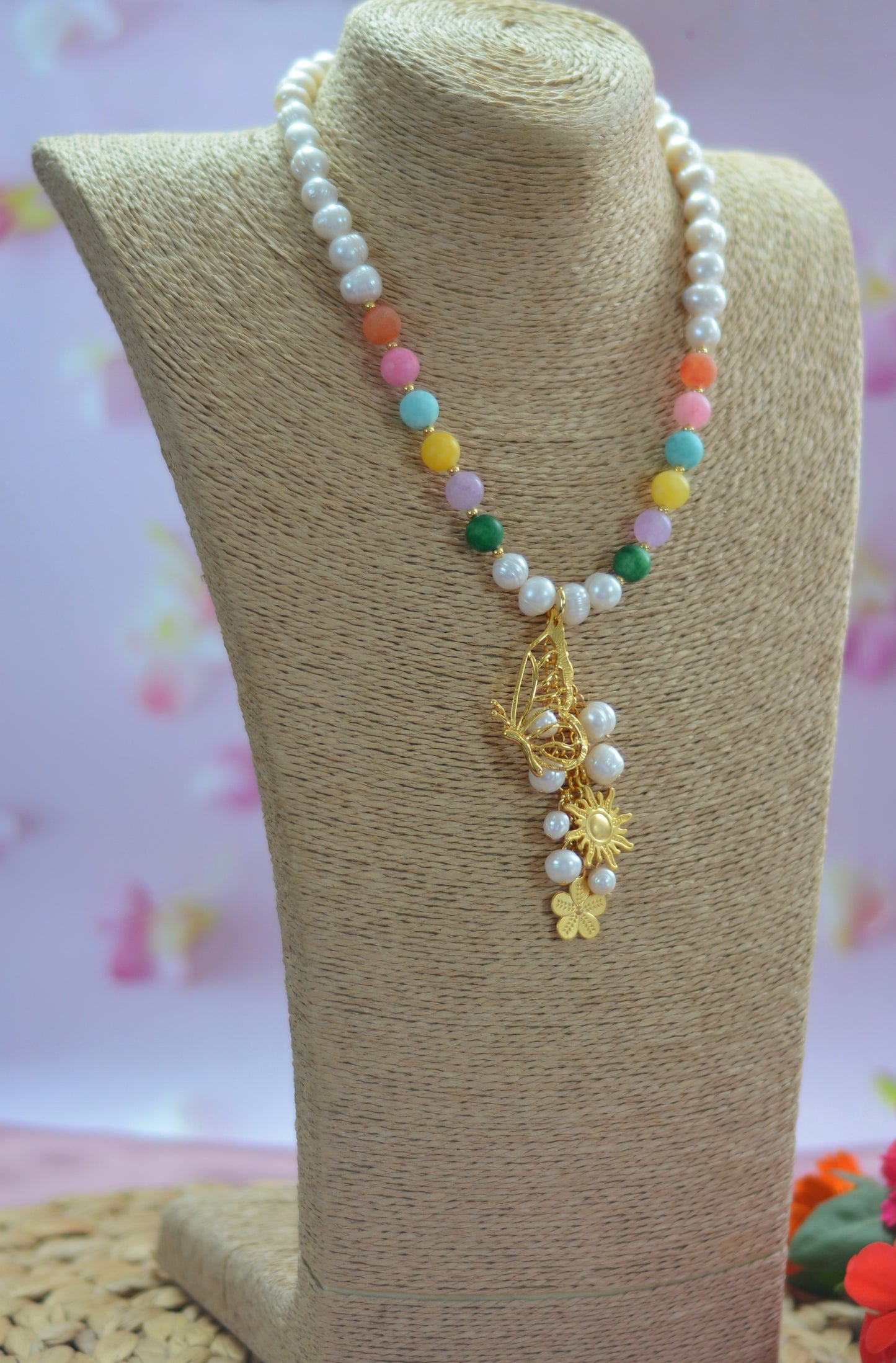 Collar multicolor mariposas