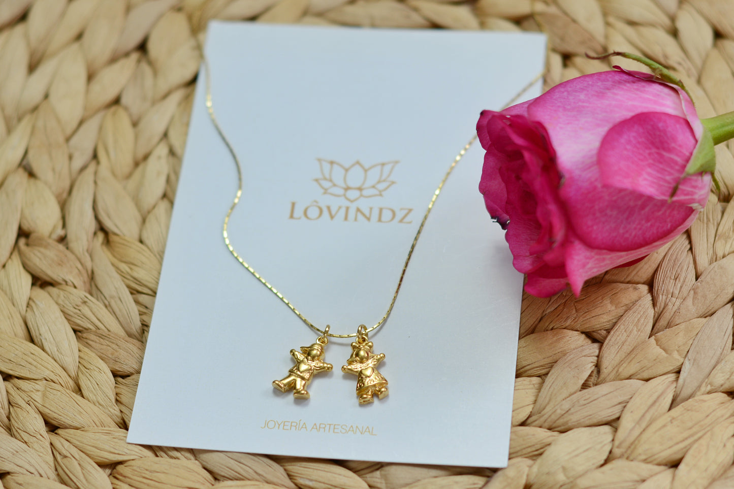 Cadena niño y niña