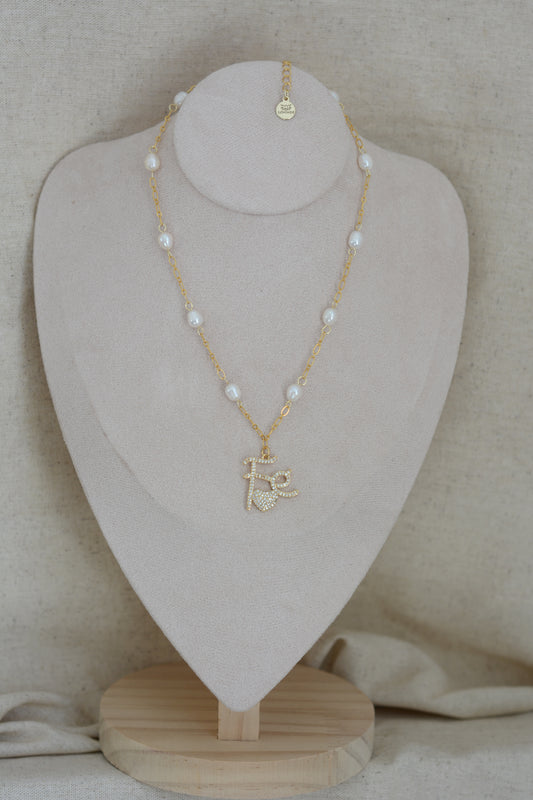 Cadena fe, perlas.