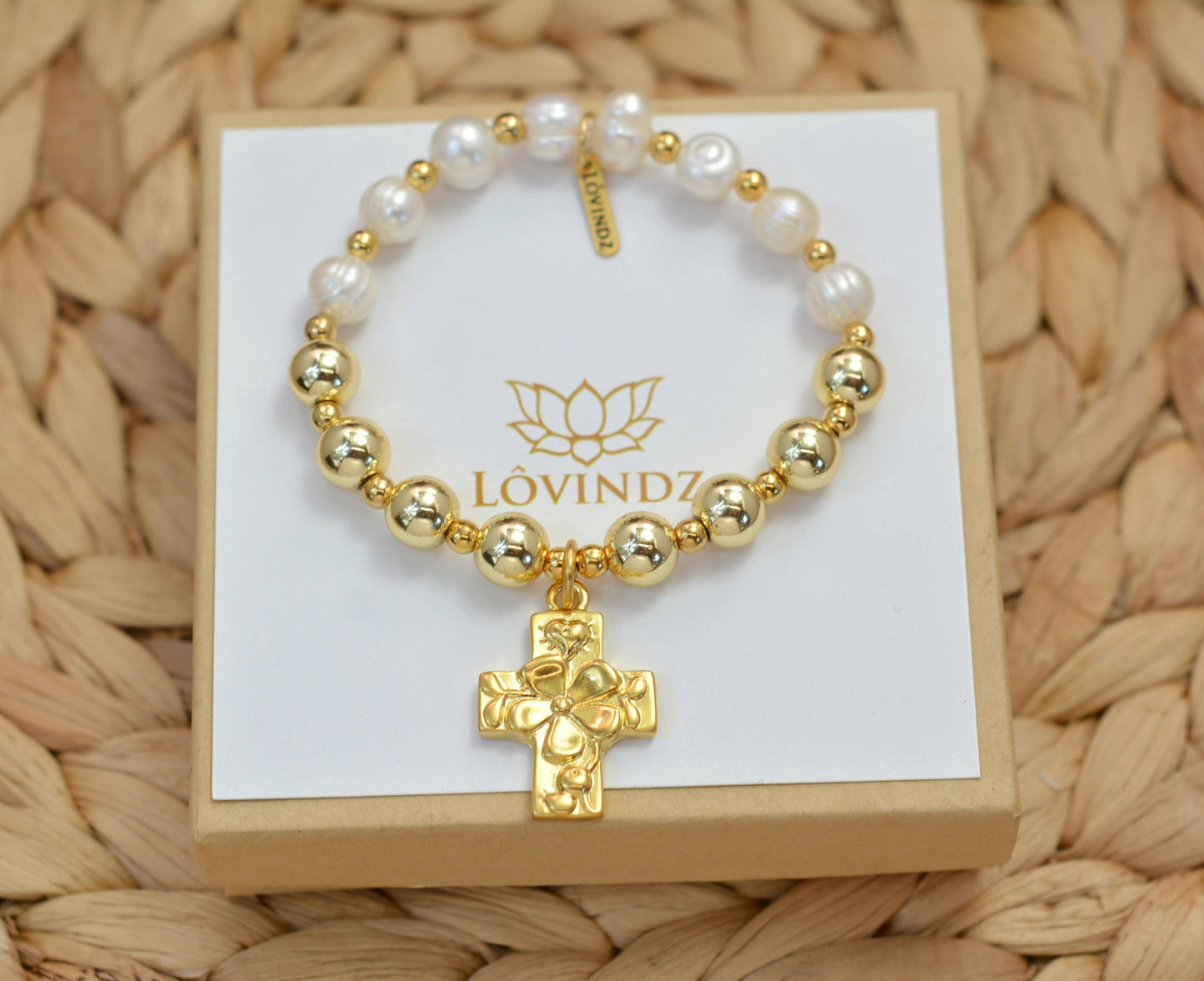 Pulsera cruz piedra y perla