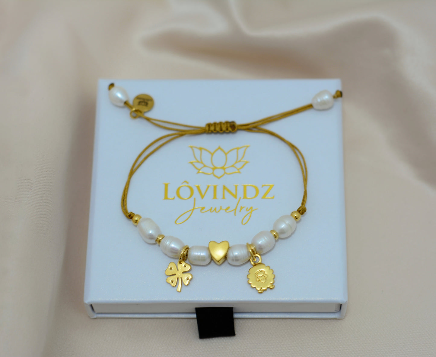 Pulsera ajustable amuletos